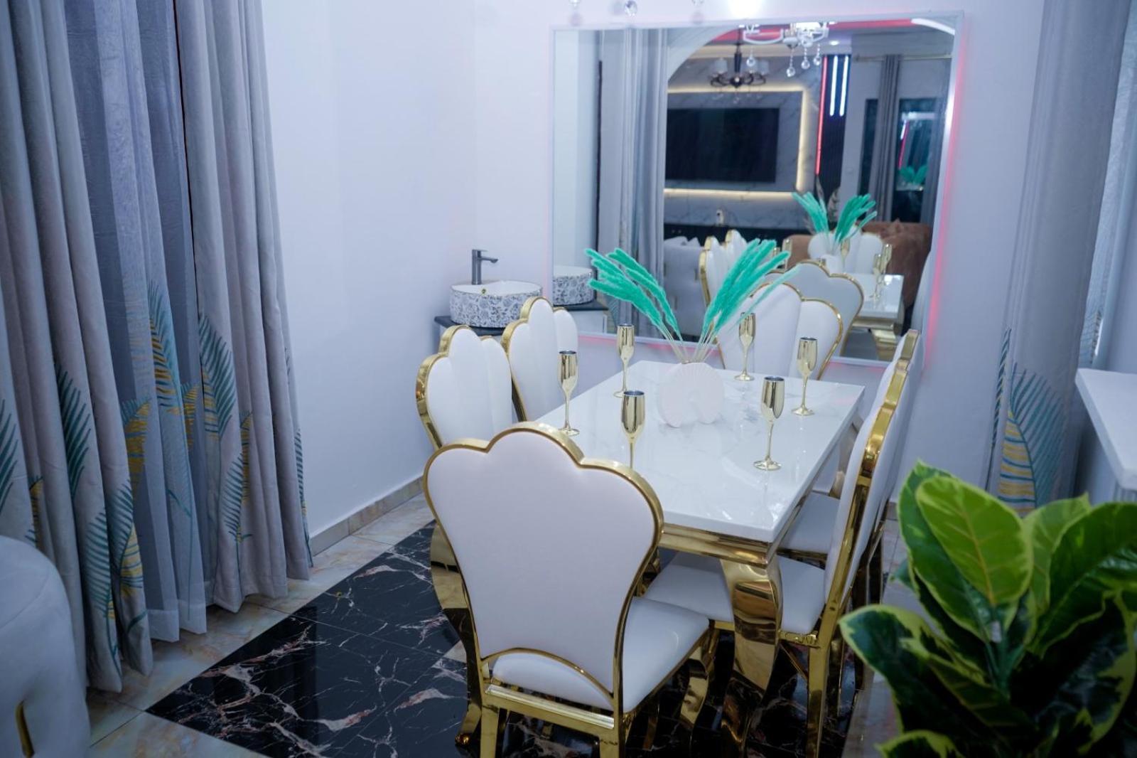 Prince Home دوالا المظهر الخارجي الصورة